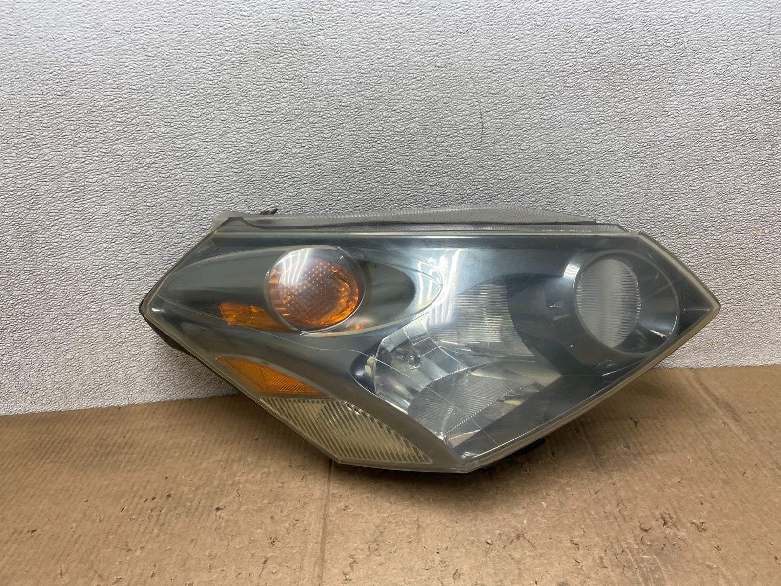 2004 to 2009 Nissan Quest Right Passenger RH Black Headlight AA7098 DW0
