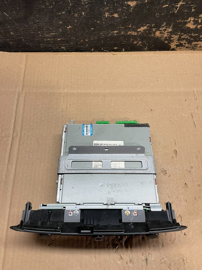 2005 to 2010 Honda Odyssey Am Fm Cd Player Radio Receiver AB2921  DG4