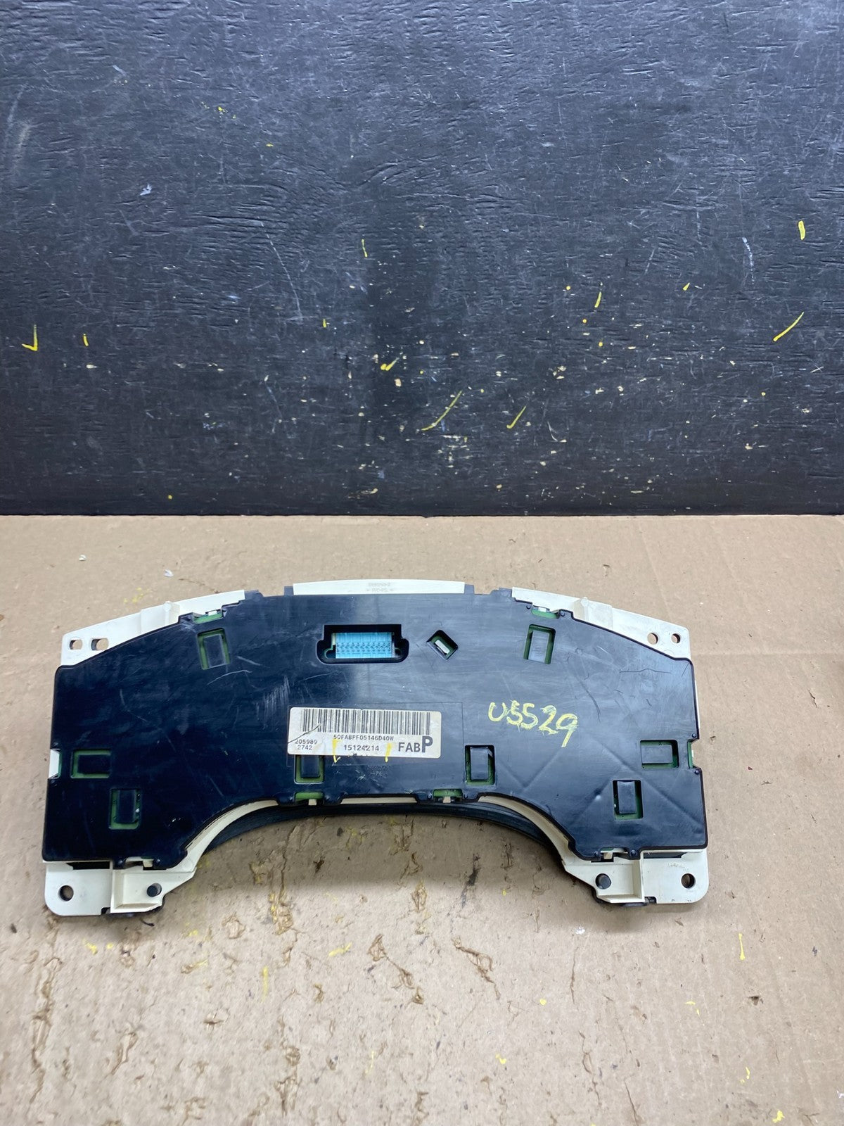2004 to 2007 Chevrolet Express Speedometer Cluster Gauge OEM  U5529 DG5
