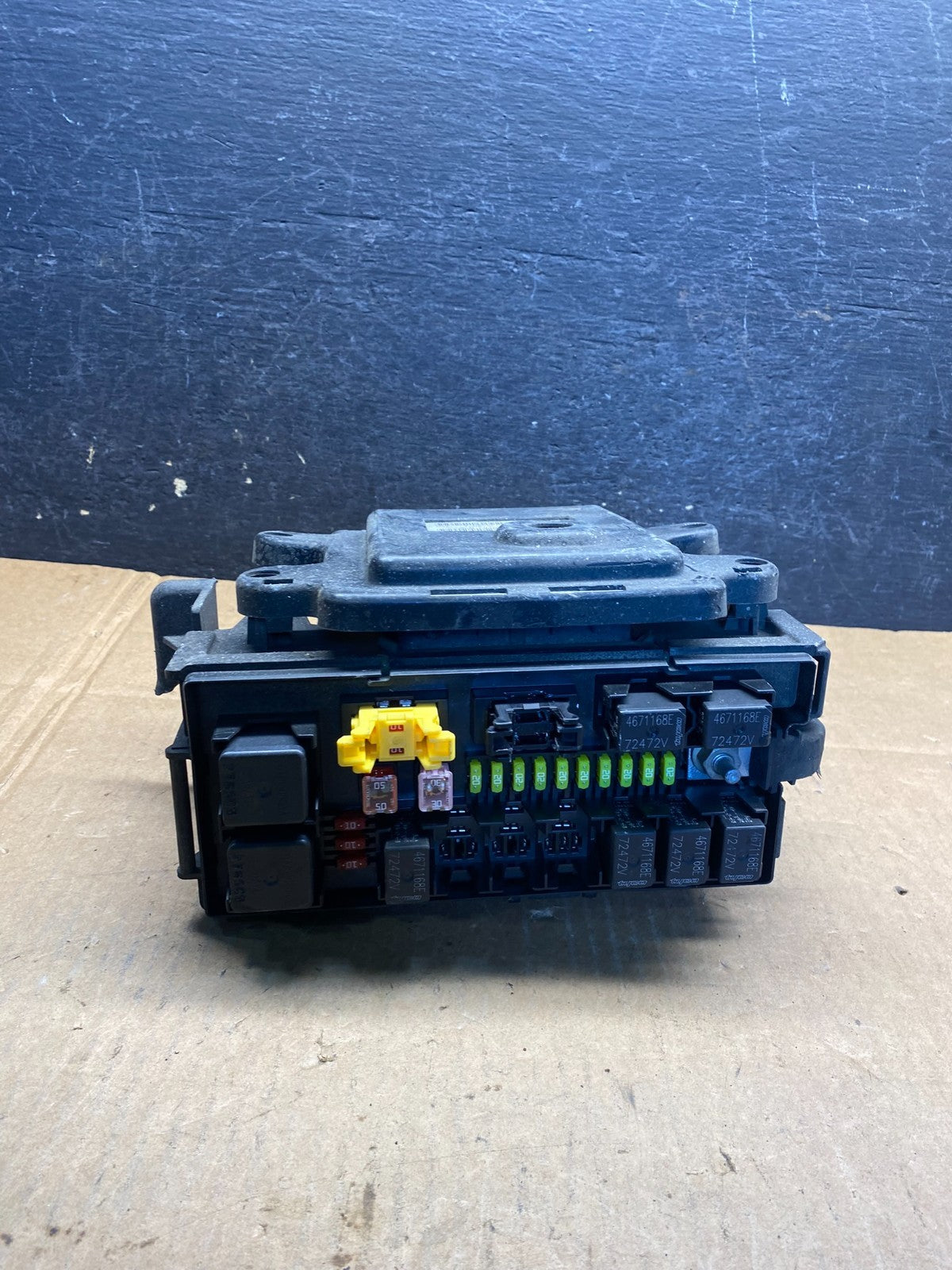 2006 Jeep Grand Cherokee Integrated Power Fuse Box 04692085ab AI9814 DW3