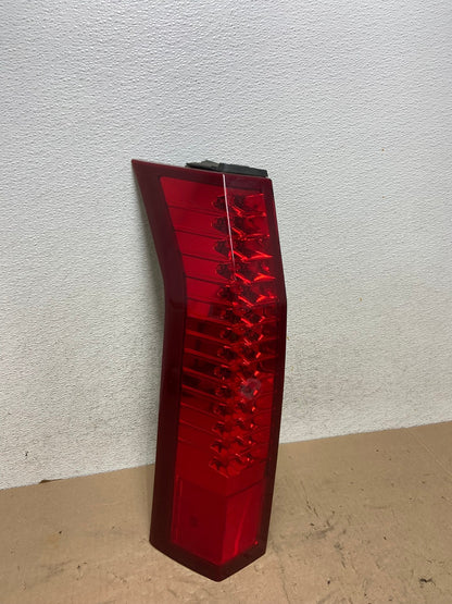 2004 to 2009 Cadillac Srx Left Driver LH Side Tail Light AG5483 LK2
