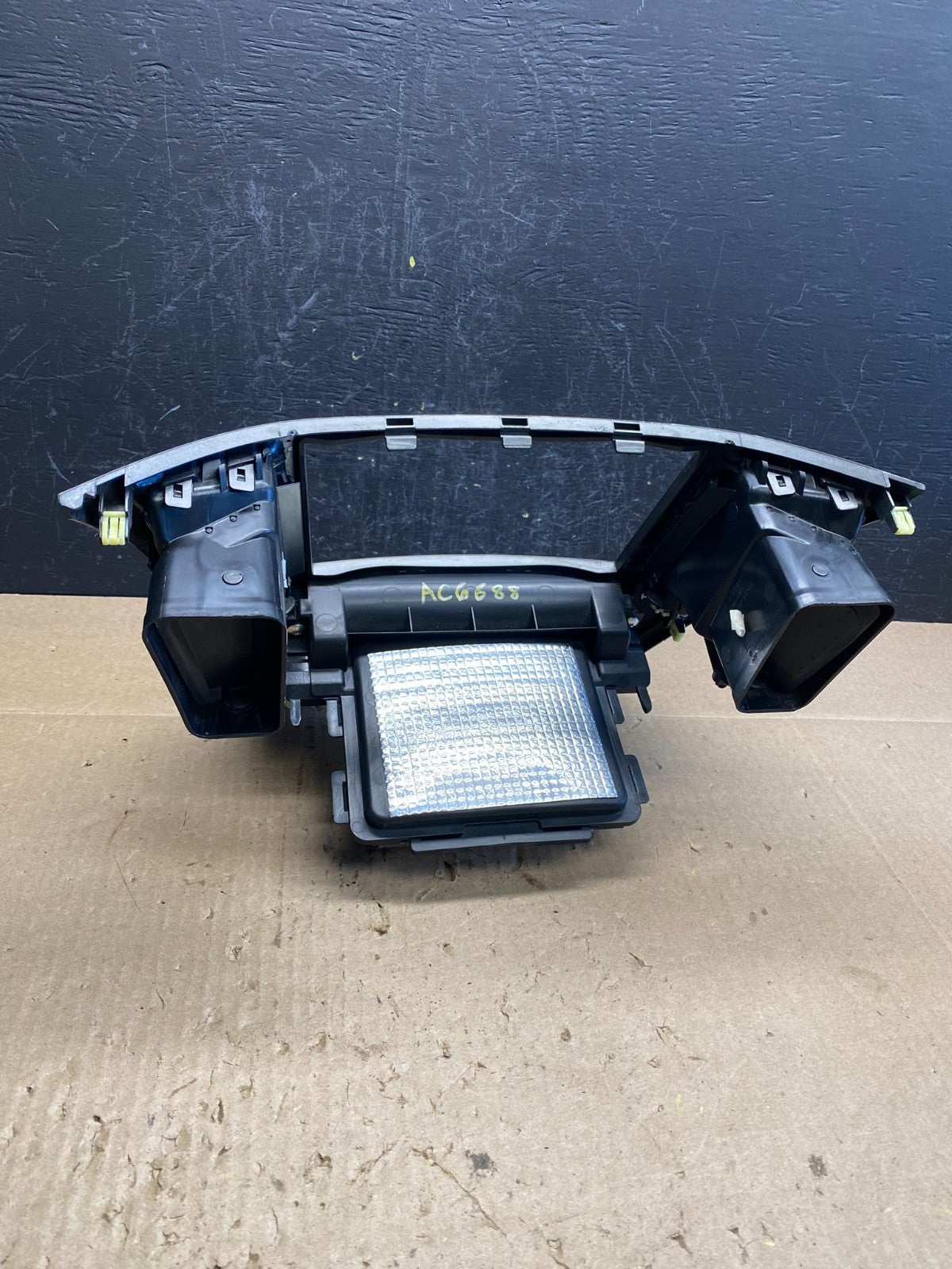 2010-2014 Subaru Legacy Outback Vent Radio Panel Trim Bezel AC6688 DG3