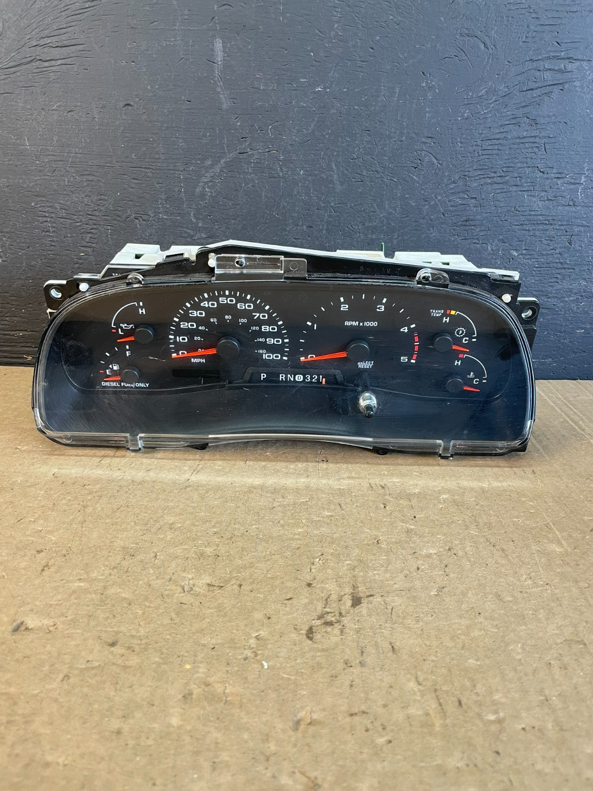2002 to 2004 Ford F250 F350 Super Duty Speedometer Cluster Gauge ad0395 DG0