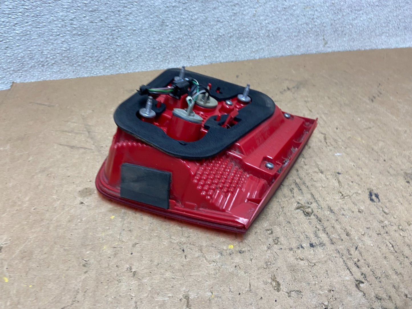 2013-2016 Chevrolet Malibu Left Driver LH Inner Tail Light Z8026 DW5