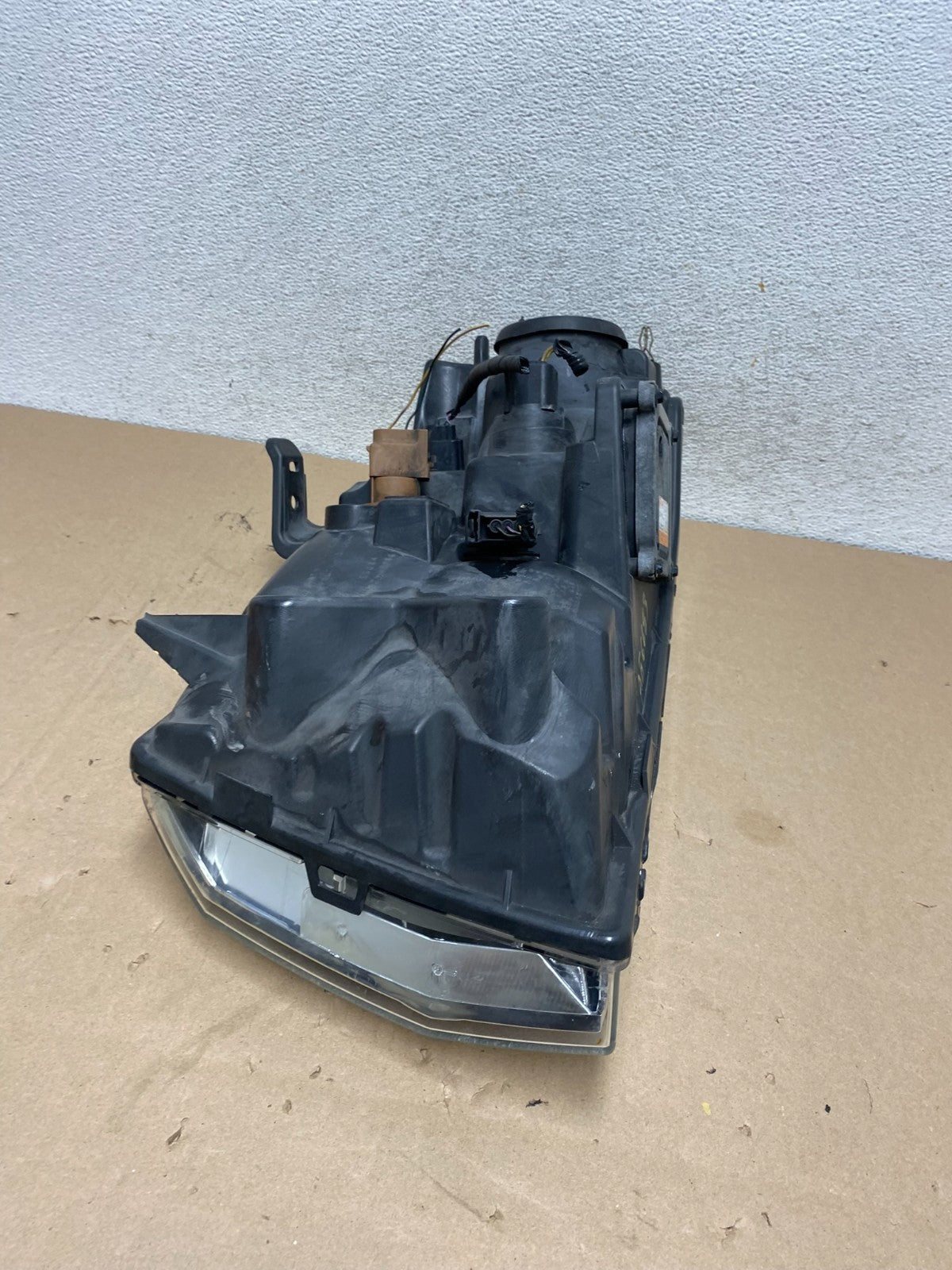 2007-2014 Lincoln Navigator Right Passenger RH Xenon HID Headlight AG6683 DW11