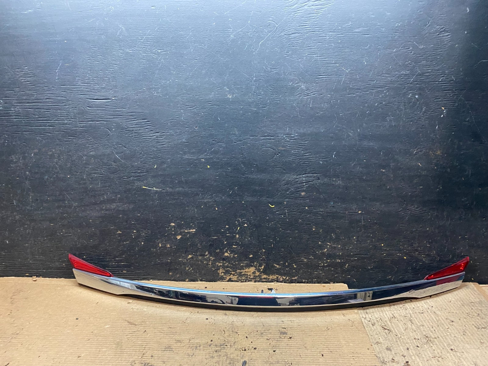 2011 2012 2013 2014 Chrysler 200 Sedan Rear Trunk Chrome Moulding Oem V9516 DG0