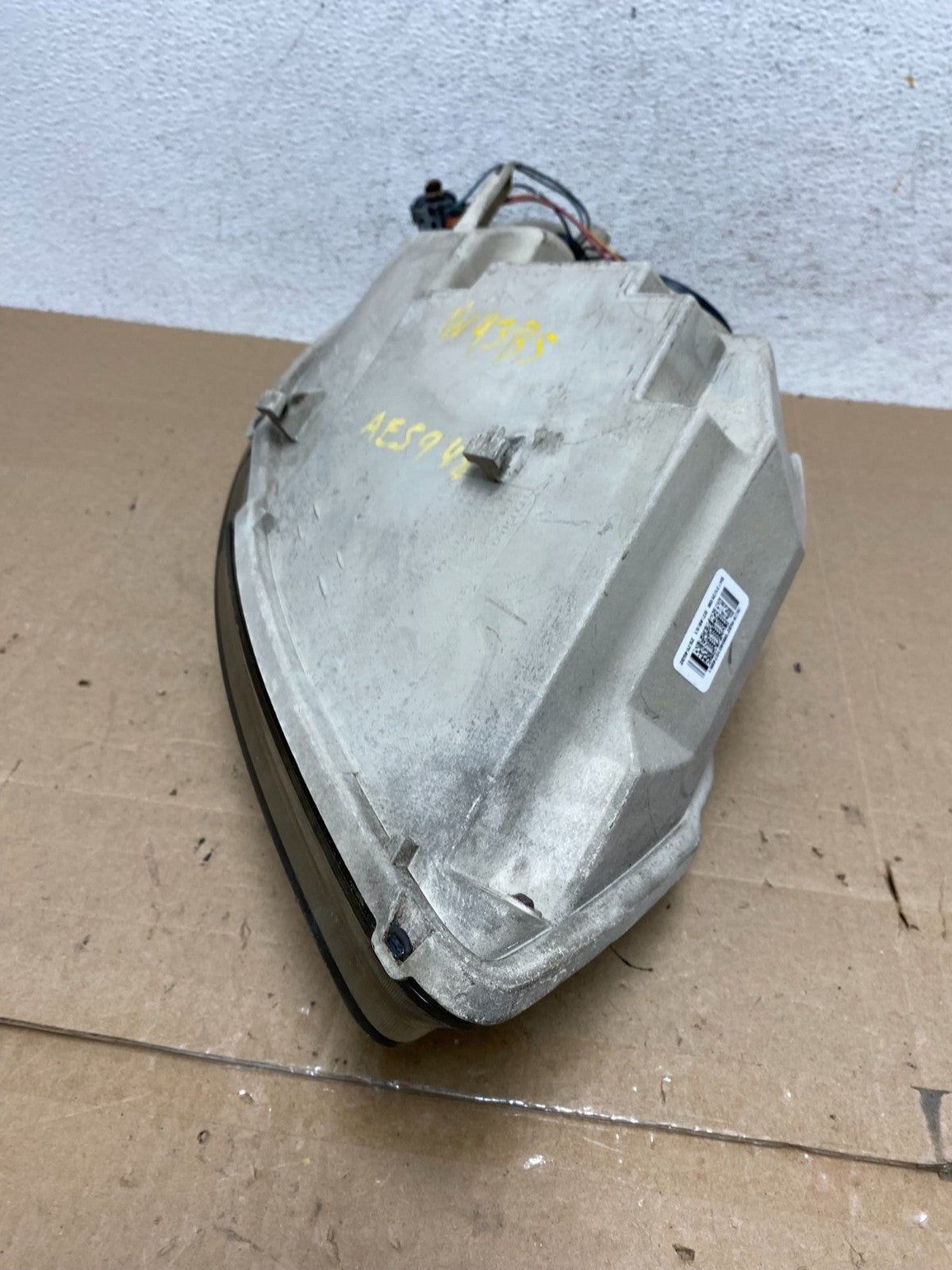 2005-2010 Chevrolet Cobalt Sedan Left Driver LH Halogen Headlight AE5948 DW8
