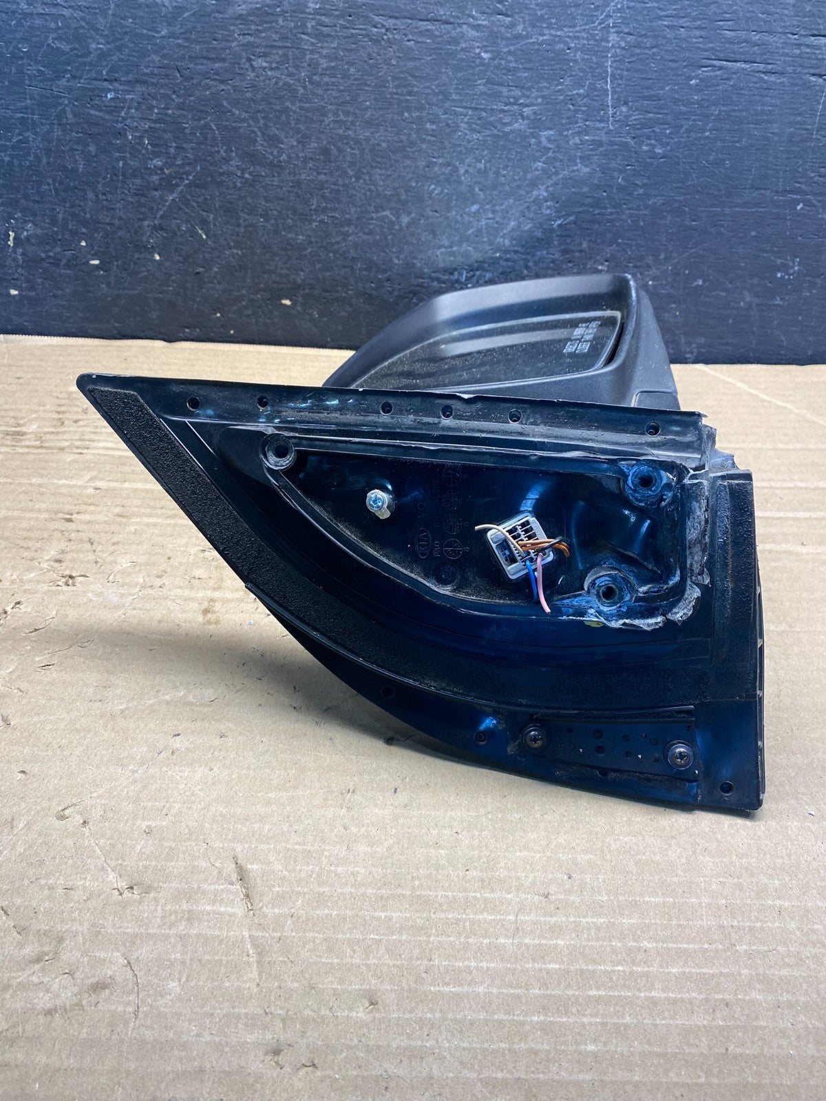 2011 to 2014 Kia Sedona Right Passenger RH Side Door Mirror AF0070 DW4