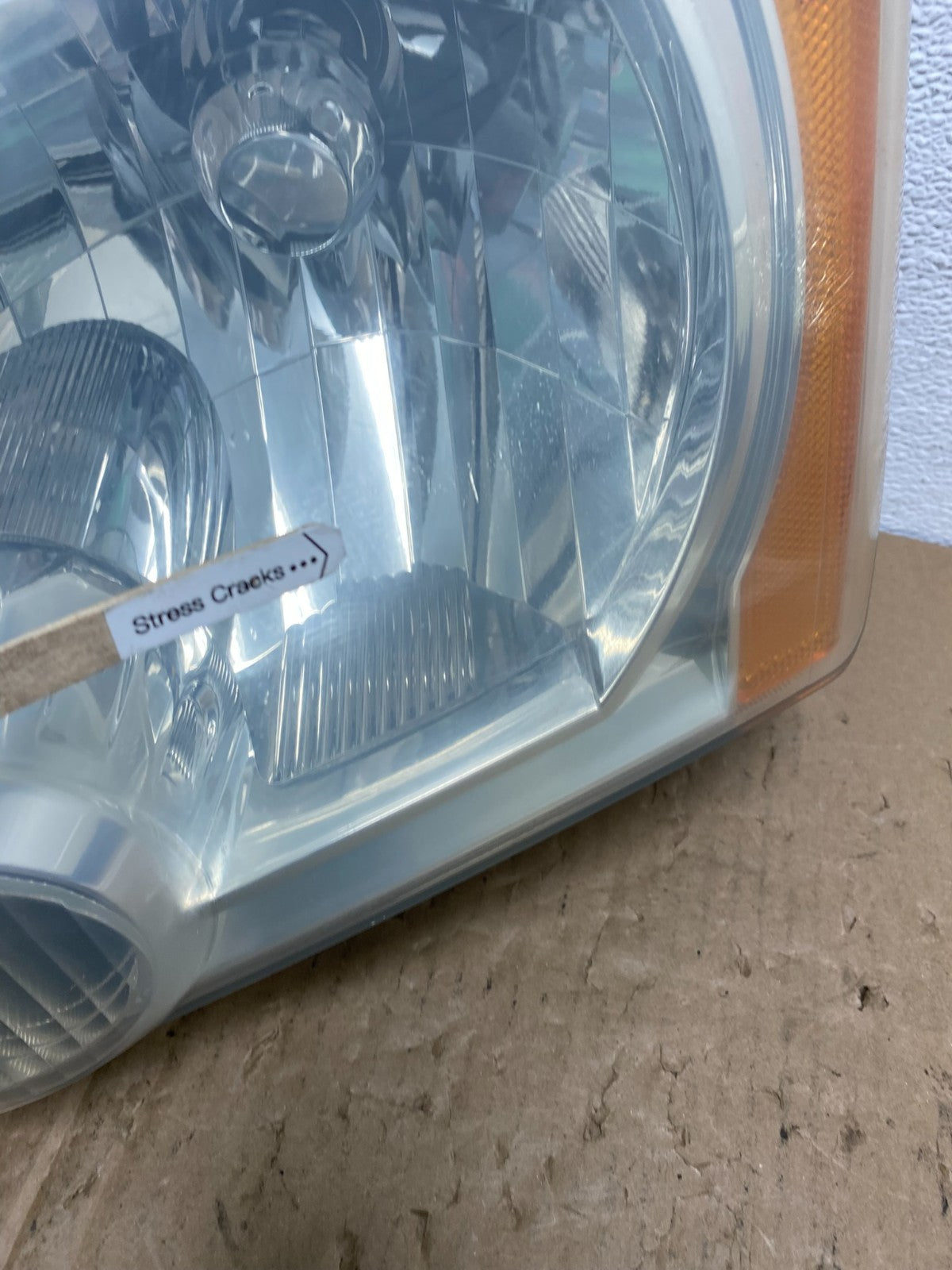 2005 - 2015 Nissan Xterra Driver Left LH Side Headlight AB6968 DW3