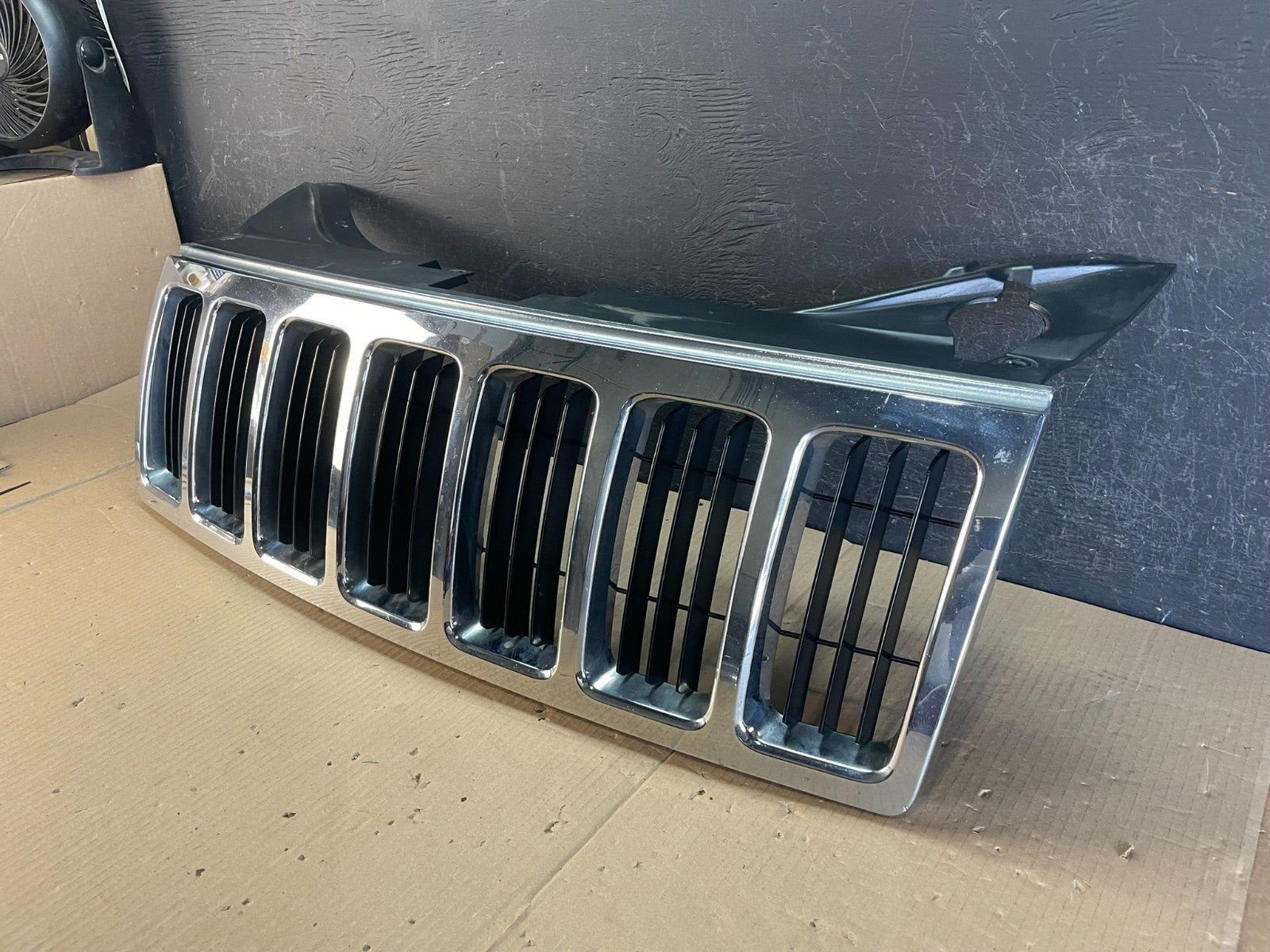 2008 2009 2010 Jeep Grand Cherokee Front Upper Grill Grille ae3603 DG1