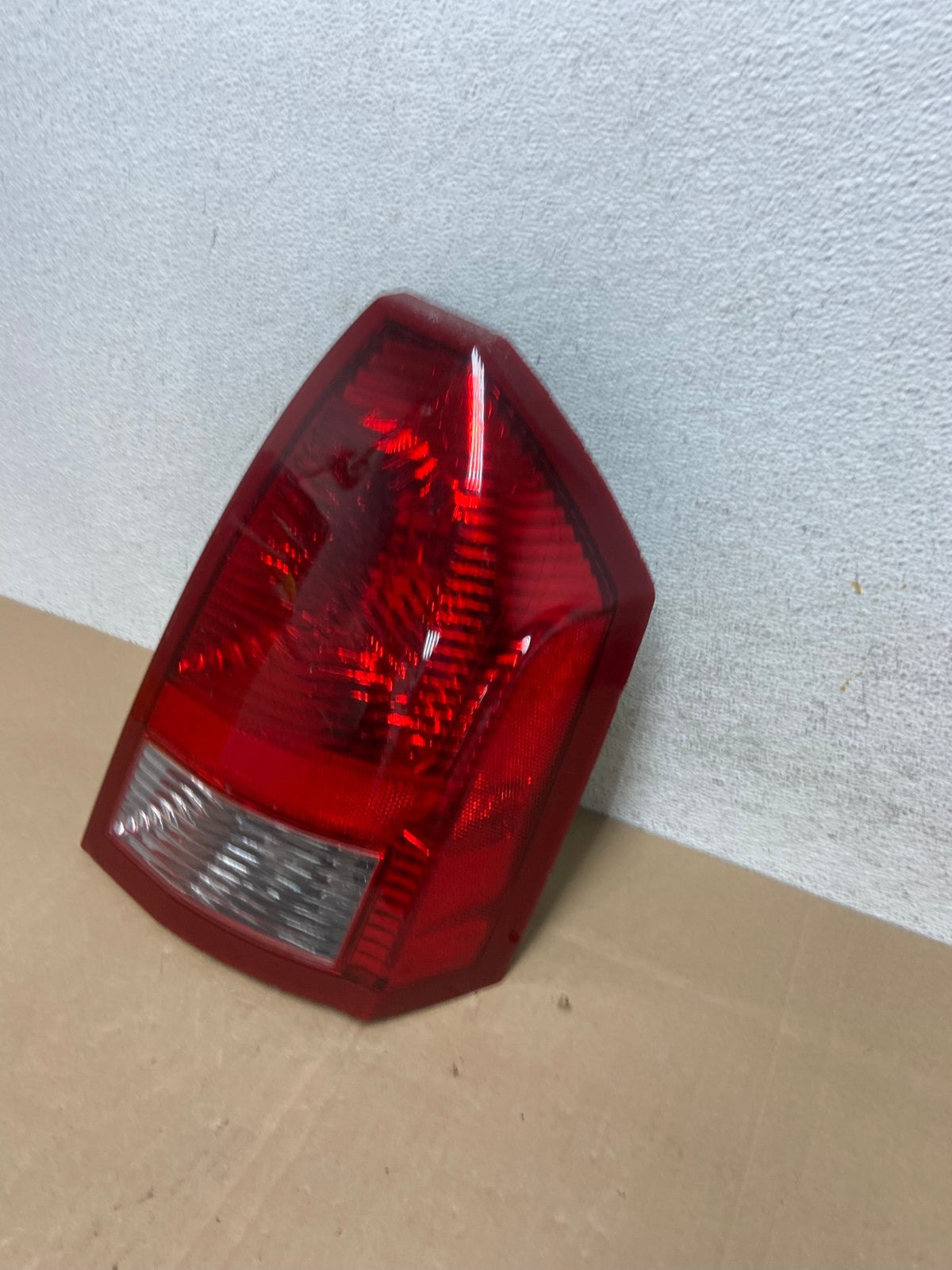 2005 2006 2007 Chrysler 300 Right Passenger Rh Side Tail Light AE4926 LK1