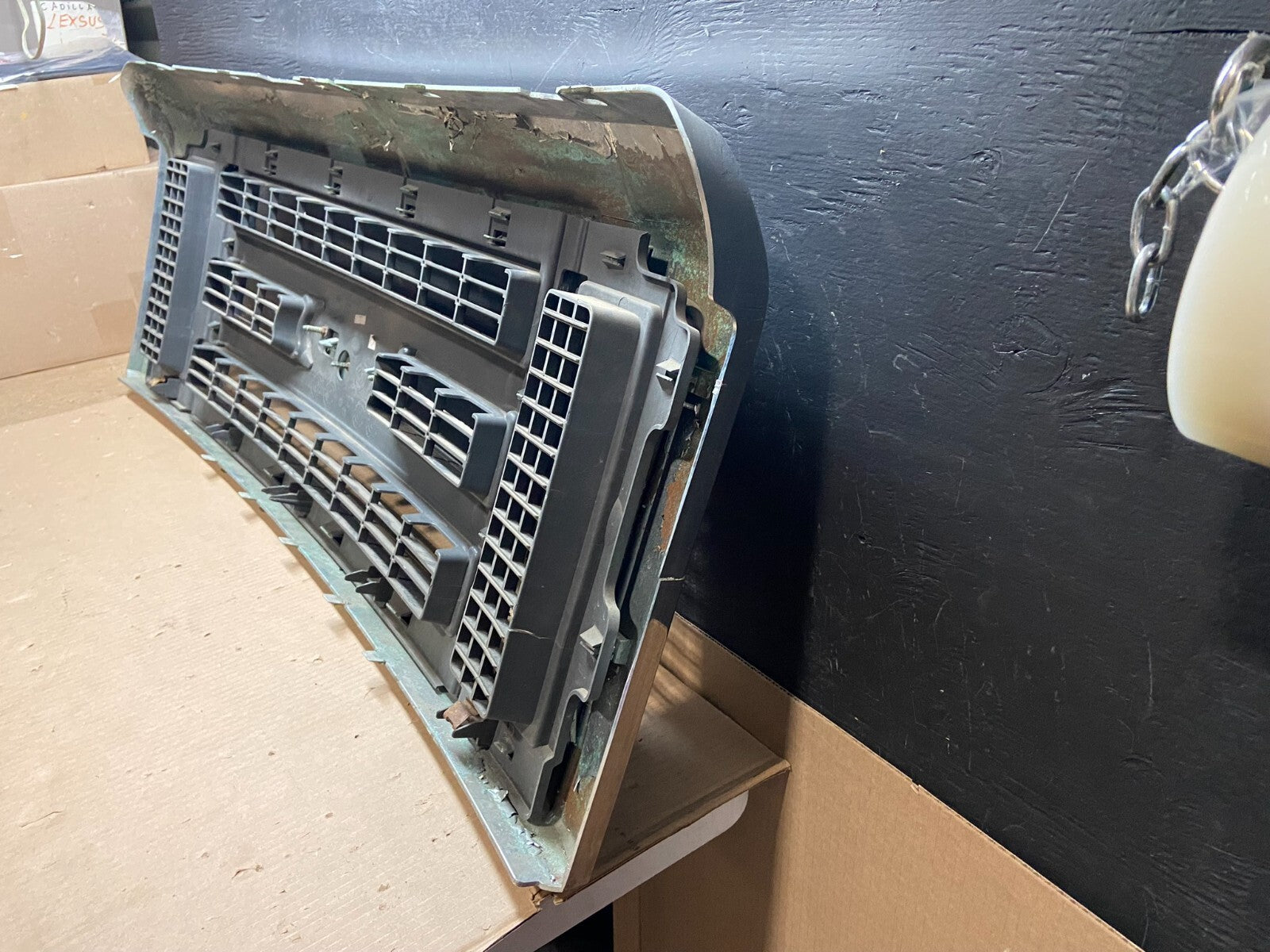 2008 to 2014 Ford Econoline E150 E250 Front Upper Chrome Grill Grille Oem E86049