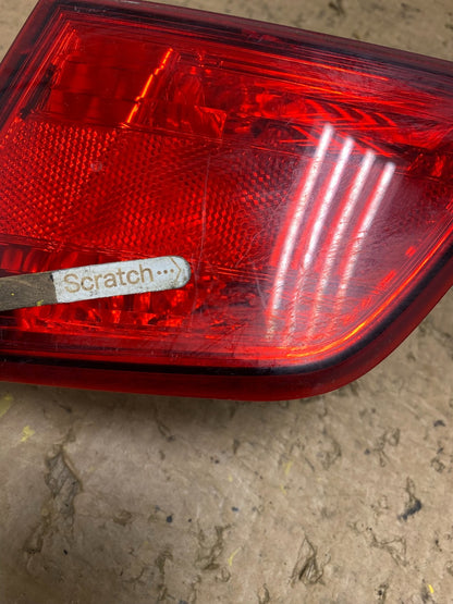 2010-2014 Subaru Legacy Right Passenger Rh Side Tail Light Inner Oem V8520 DW3