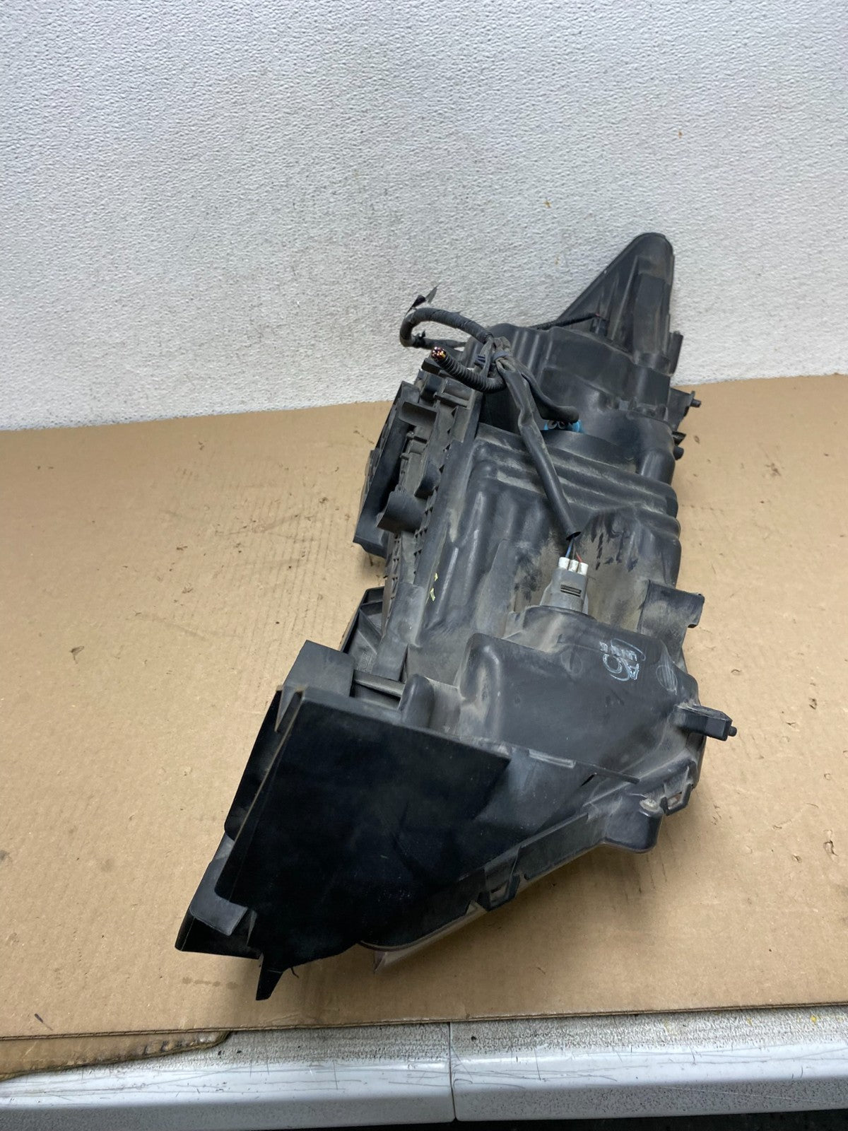 2010 - 2012 Honda Accord Crosstour Left Driver LH Side Headlight AF3185 DW9
