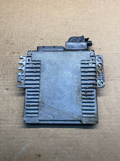 2005 Nissan Armada QX56 5.6L Engine Control ECM mec86-220 b1 AF7680 DG1