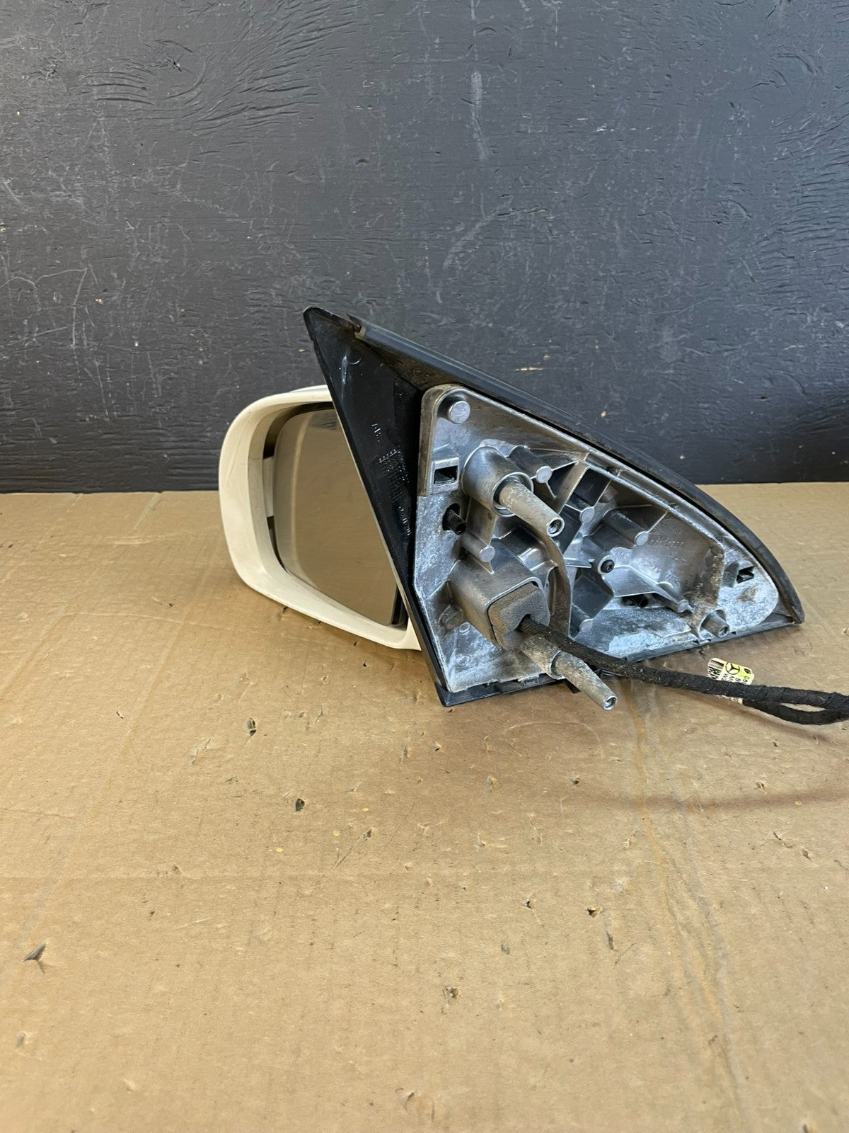 2006-2010 Mercedes-Benz R-Class R350 R500 Left Driver Door Mirror AC9847 DW5