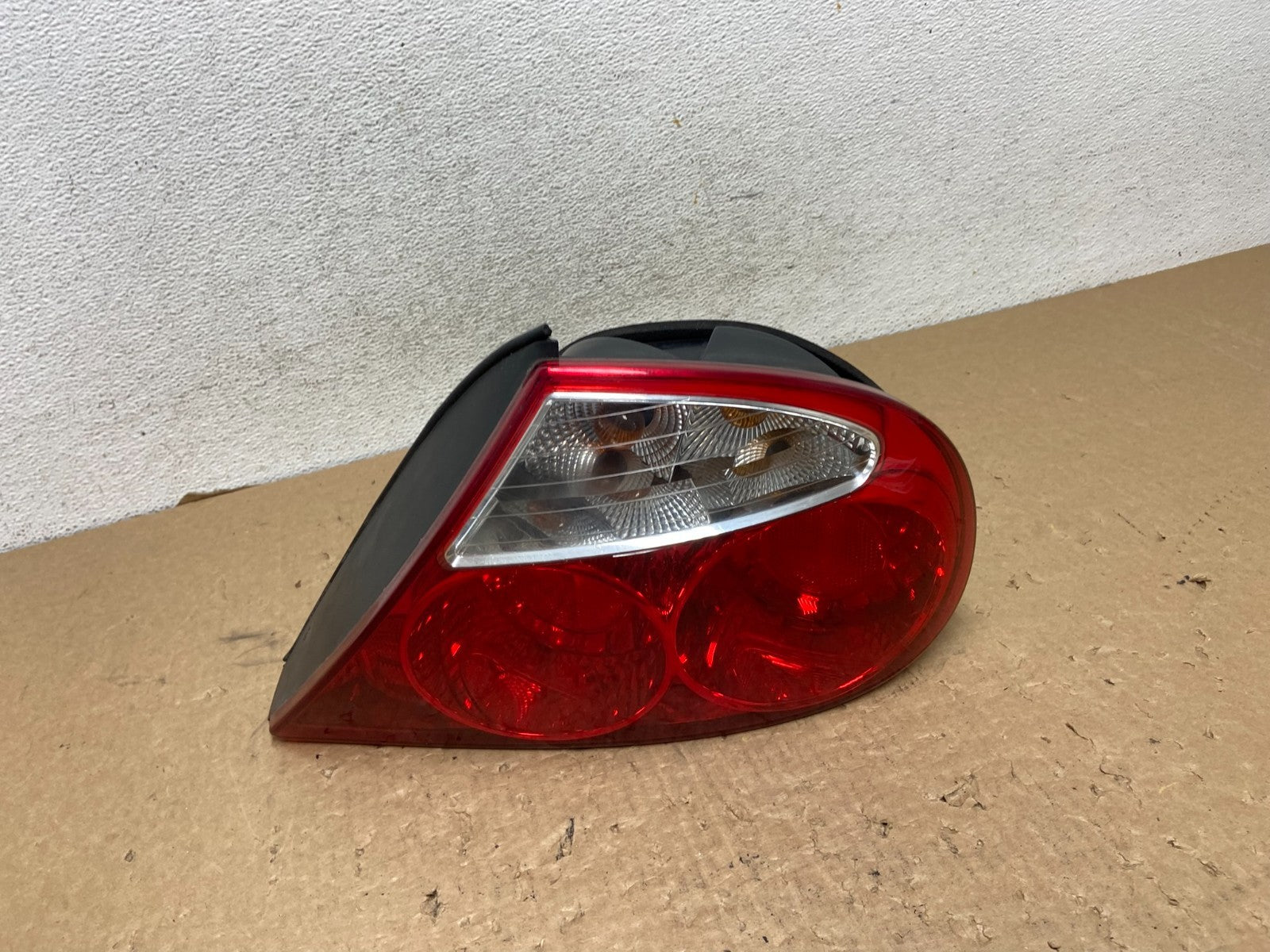 2000 to 2004 Jaguar S-Type Right Passenger RH Side Tail Light AF8061 DW0