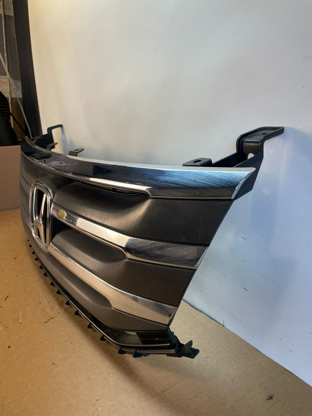 2011 to 2013 Honda Odyssey Front Upper Grille Grill Chrome AH0404 DG1