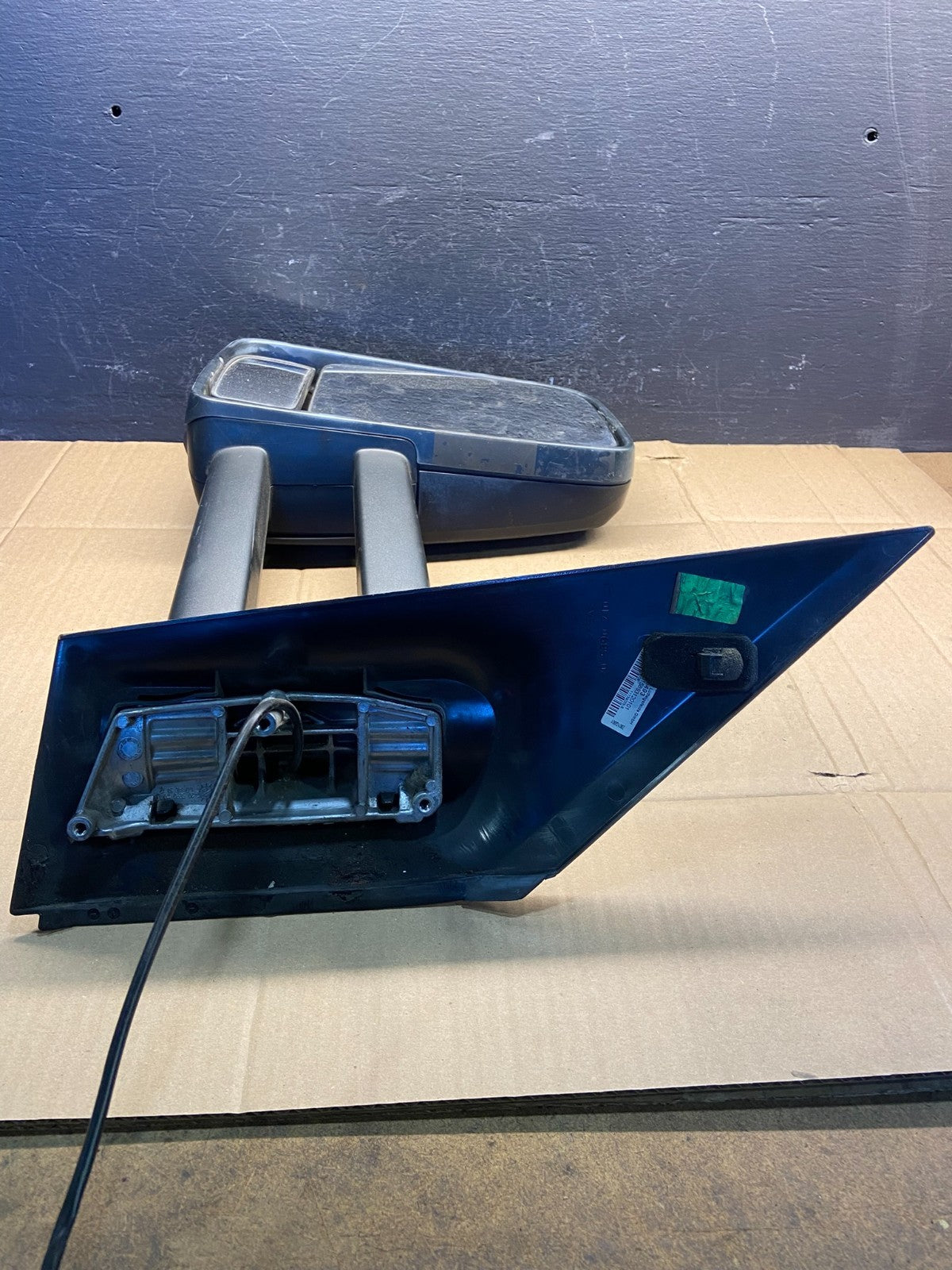 2007 to 2017 Mercedes-Benz Sprinter Left Driver View Door Mirror AD1798 DG3