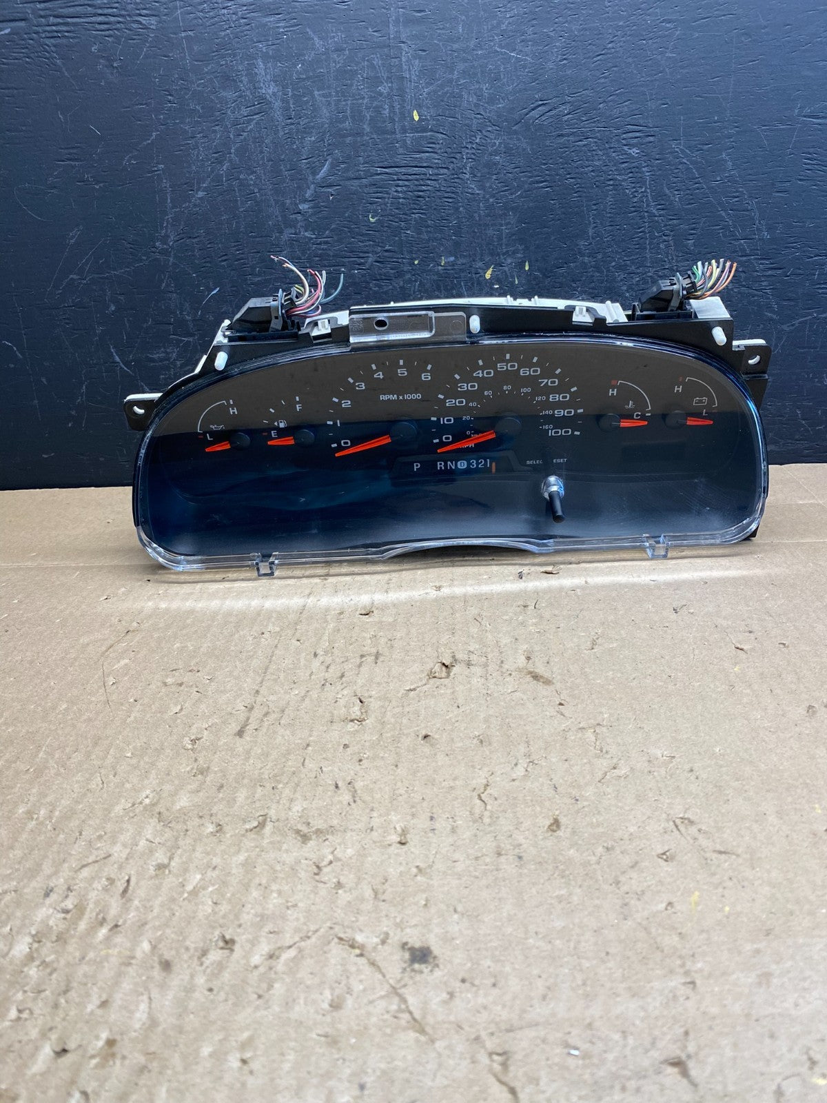 2006 Ford E350 Gauge Speedometer Cluster ac6662 DG0