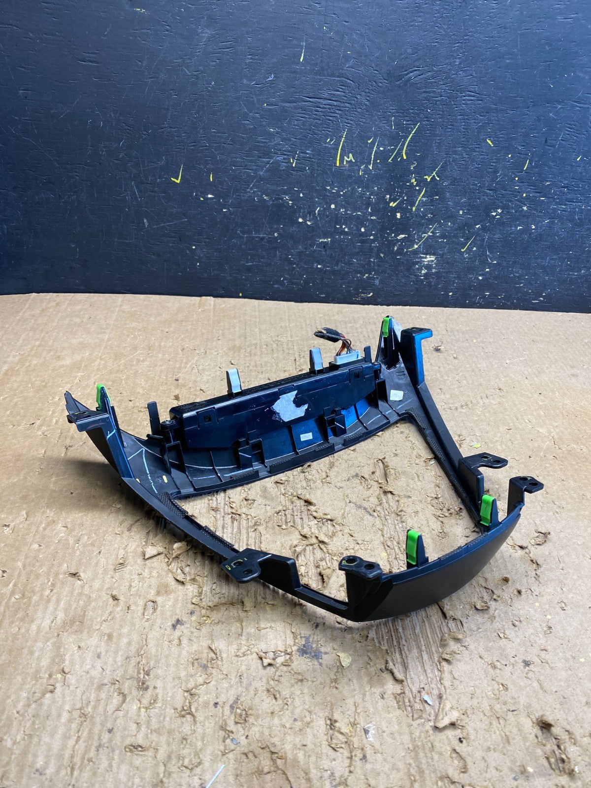 2011-2013 Hyundai Elantra Dash Radio Bezel Clock Display Trim OEM Z9935 DG3