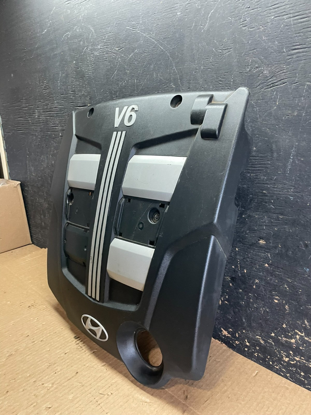 2003 to 2008 Hyundai Tiburon V6 OEM Engine Motor Cover Oem AA6129 DG3