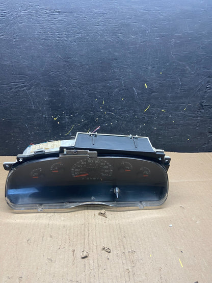 1999 to 2000 Ford E150 E250 E350 VAN Gauge Speedometer Cluster T1915 DG0