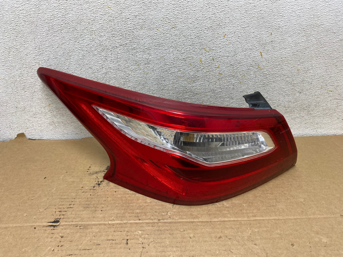 2016 2017 2018 Nissan Altima Left Driver LH Side Tail Light AH8036 LK0