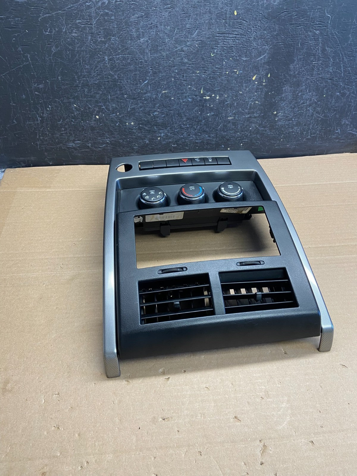 2008 to 2012 Jeep Liberty Dash Climate Temperature Control Radio Bezel AG5044 DG2