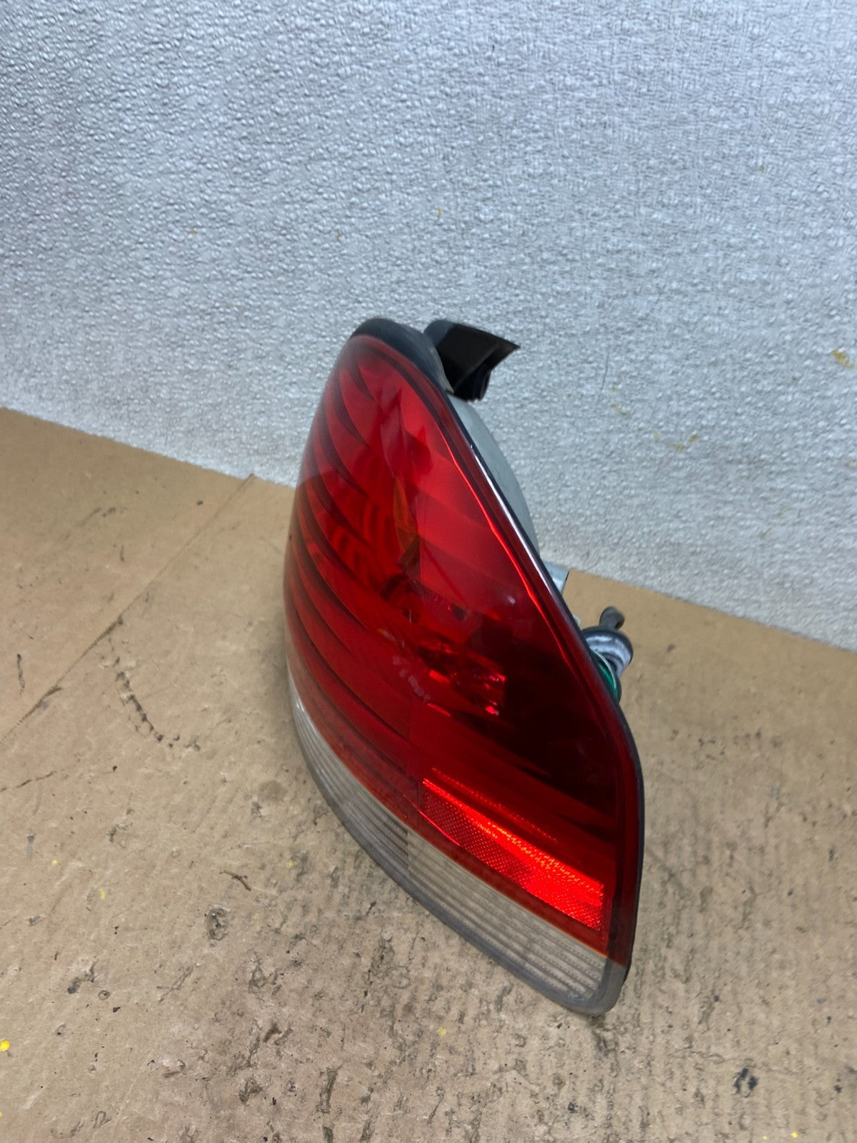 2005 to 2006 Hyundai Santa Fe Right Passenger Rh Side Tail Light Oem AA0152 DW1