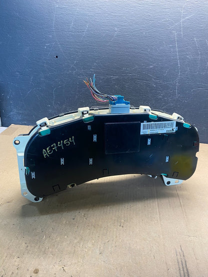 2002 GMC Yukon Speedometer Cluster Gauge AE7454 DW3