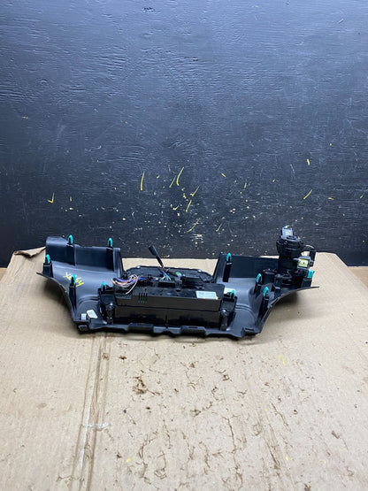 2020 to 2023 Ford  Explorer Radio Climate Control Panel Trim Oem X6164 DG5