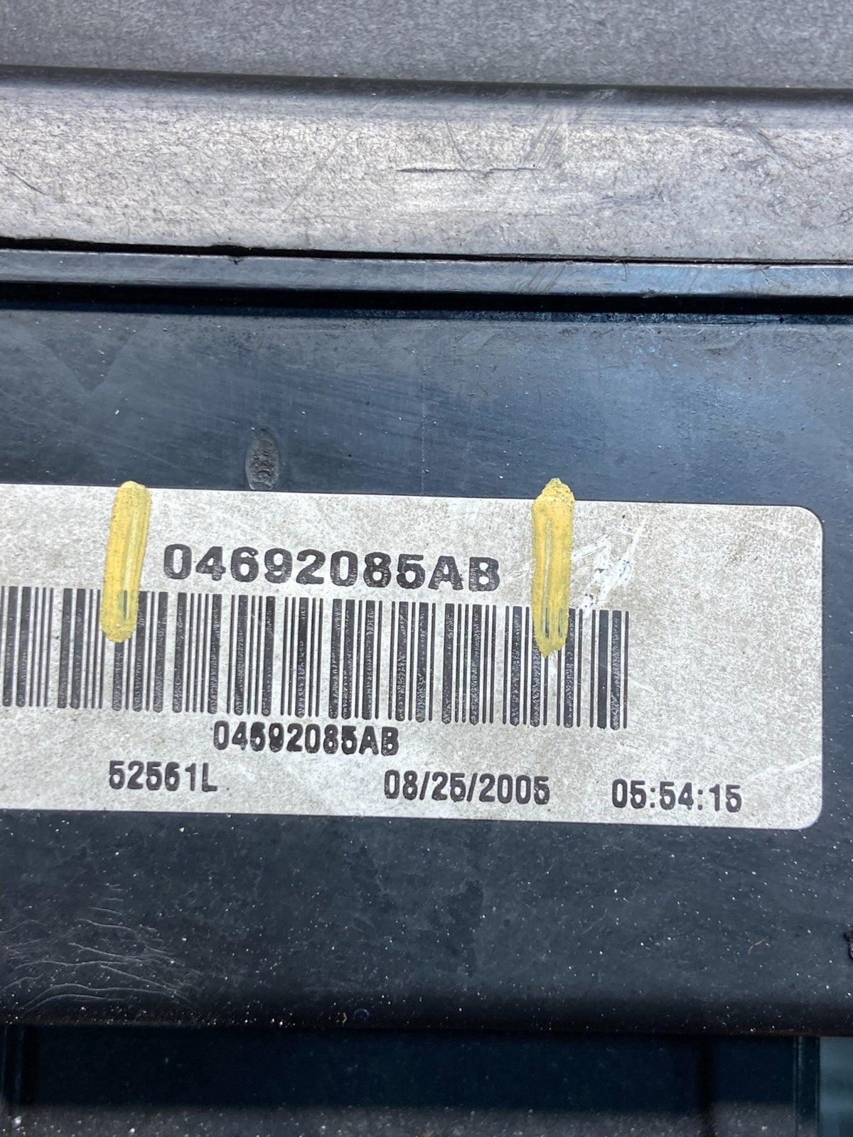 2006 Jeep Grand Cherokee Integrated Power Fuse Box 04692085ab ae4692 DG6