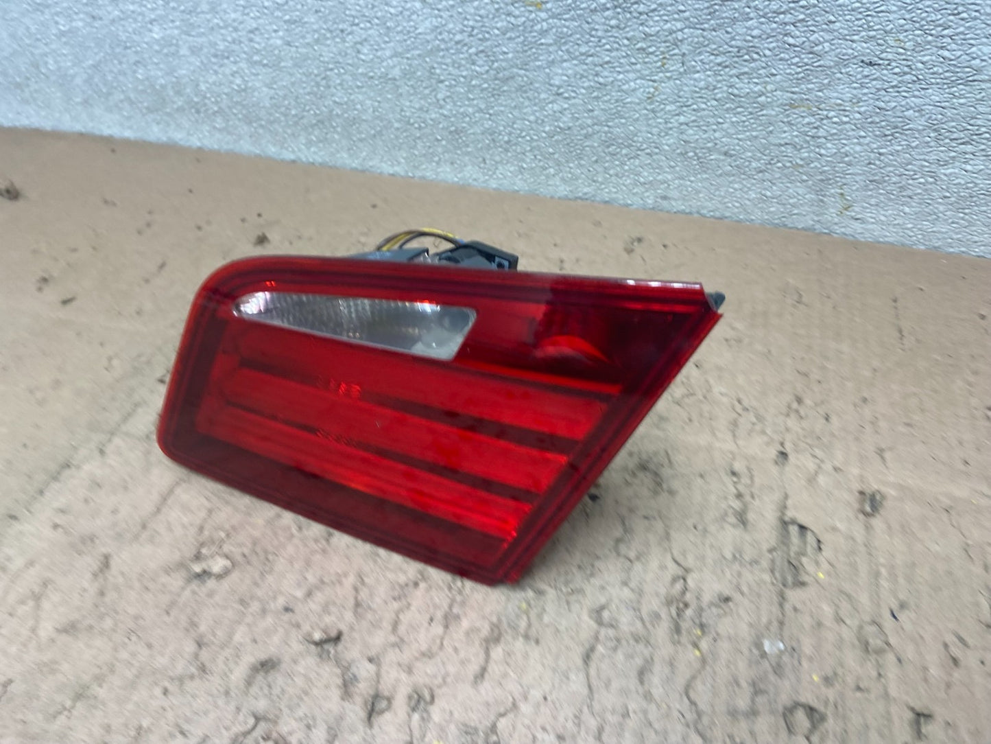 2011-2013 BMW 5 F10 Rear Right Passenger Rh Trunk Inner Tail Light OEM Y4869 DW1