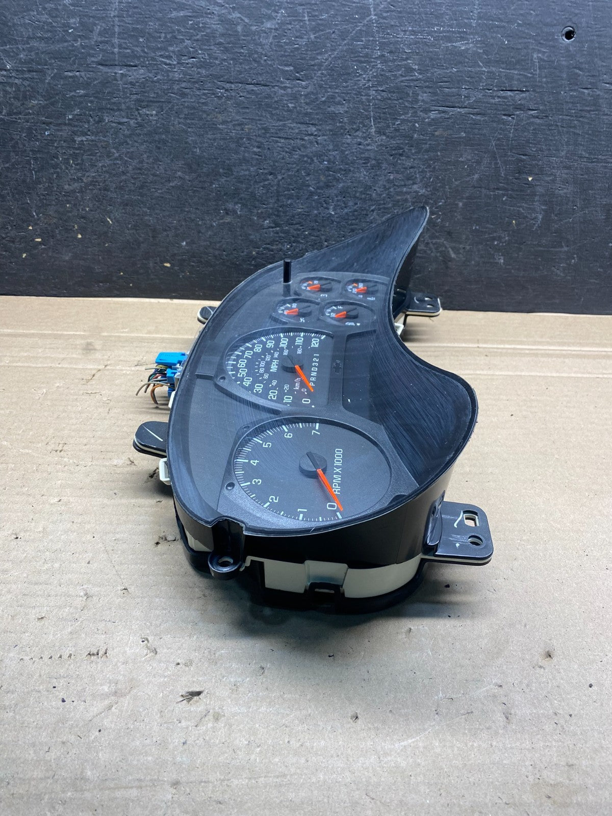 2003 Oldsmobile Bravada Speedometer Cluster Gauge AH7521 DG1