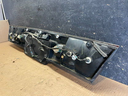 1997 to 2004 Buick Regal Center Trunk LidTail Light Oem AA5959  DG8