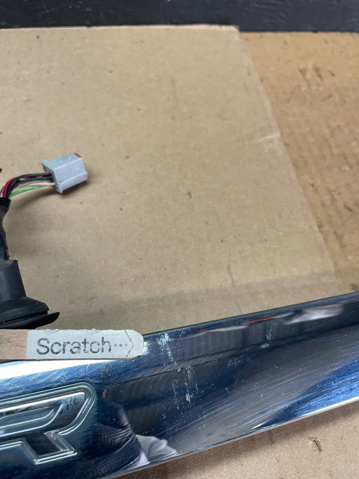 2011 to 2014 Ford Explorer Rear Tailgate Gate Trim Molding With Camera AB7593 DG3