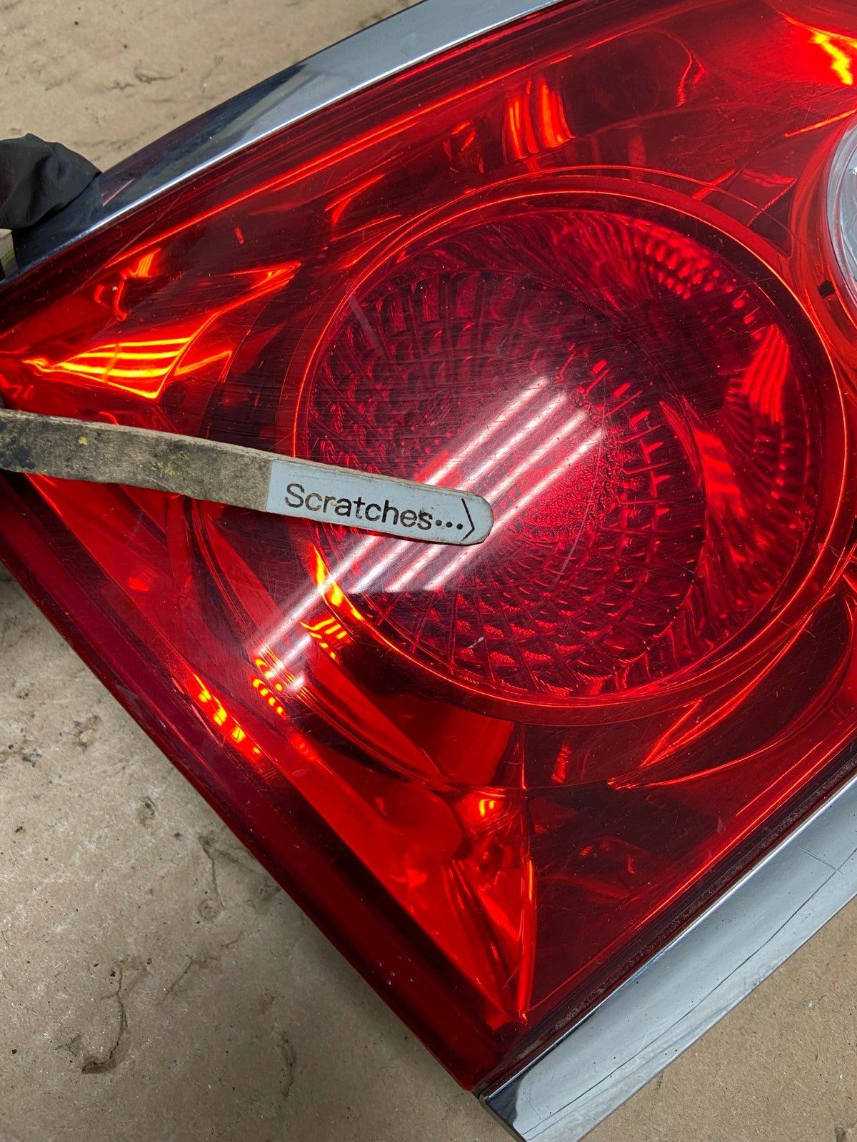 2008 - 2012 Buick Enclave Left Driver Lh Inner Tail Light AF3271 LK3