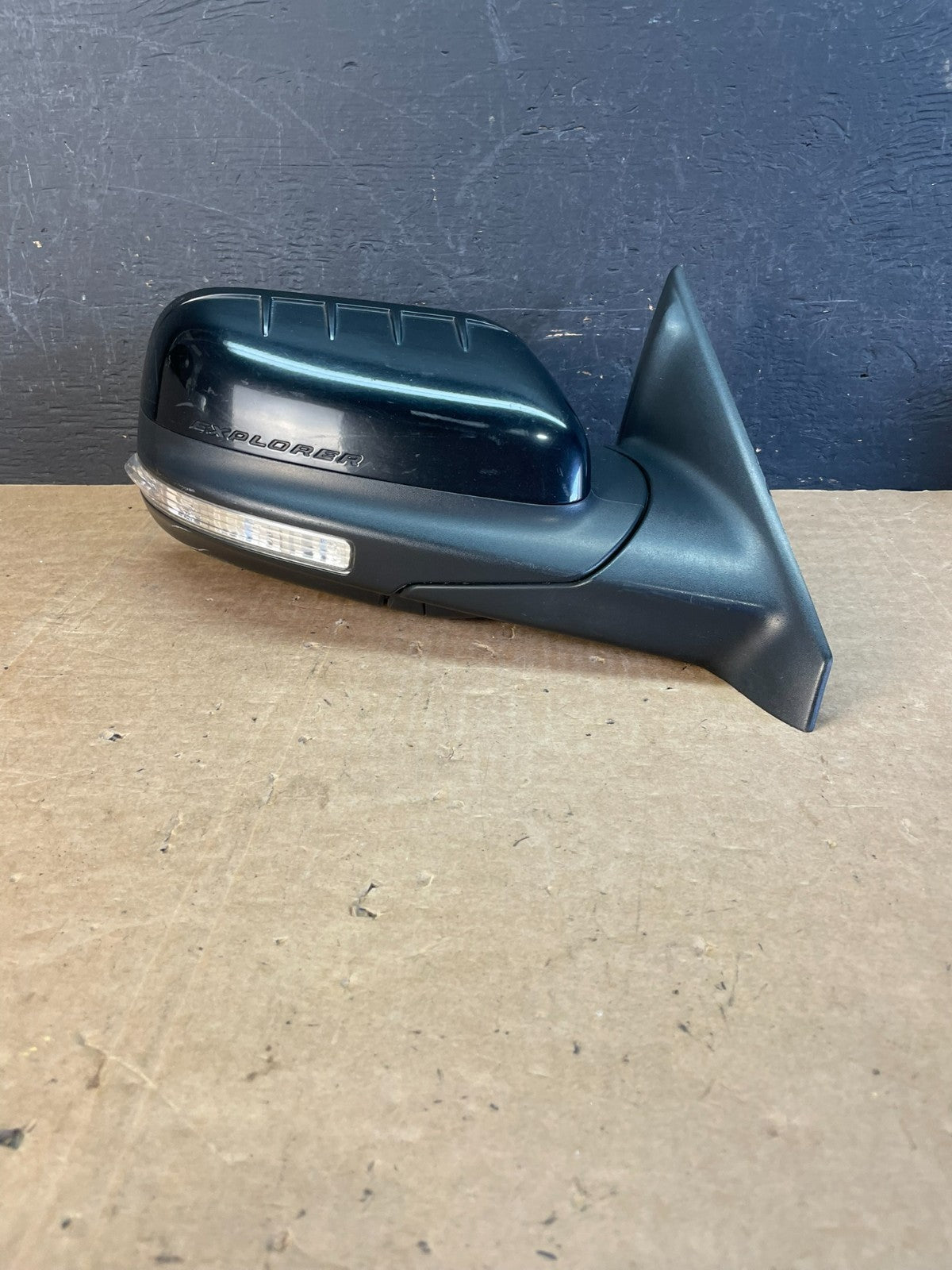 2011 to 2015 Ford Explorer Right Passenger View Door Mirror AE8583 DG0