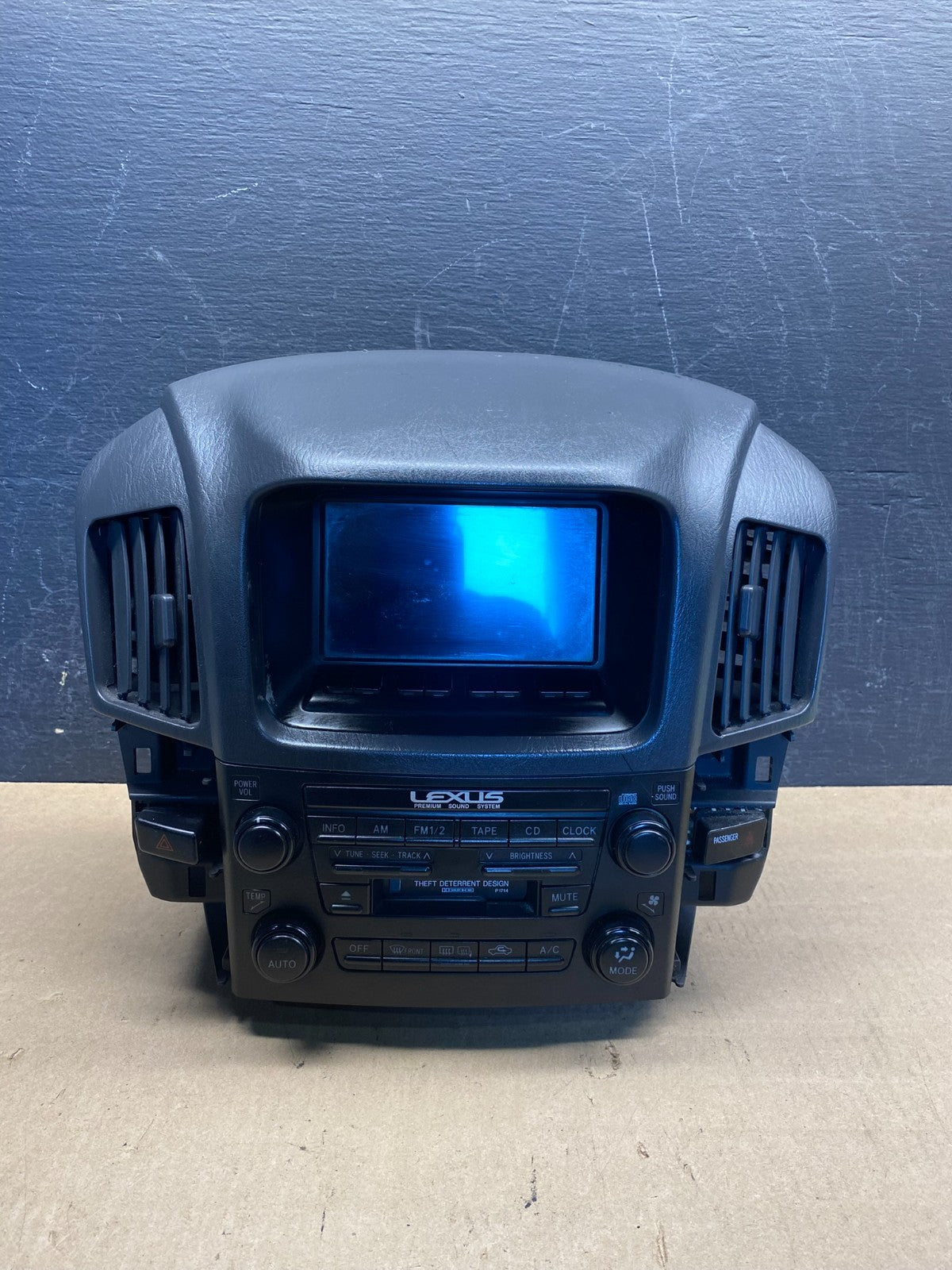 1999 2003 Lexus RX300 Radio Navigation Info Display Climate Control OE AG3213 MS0