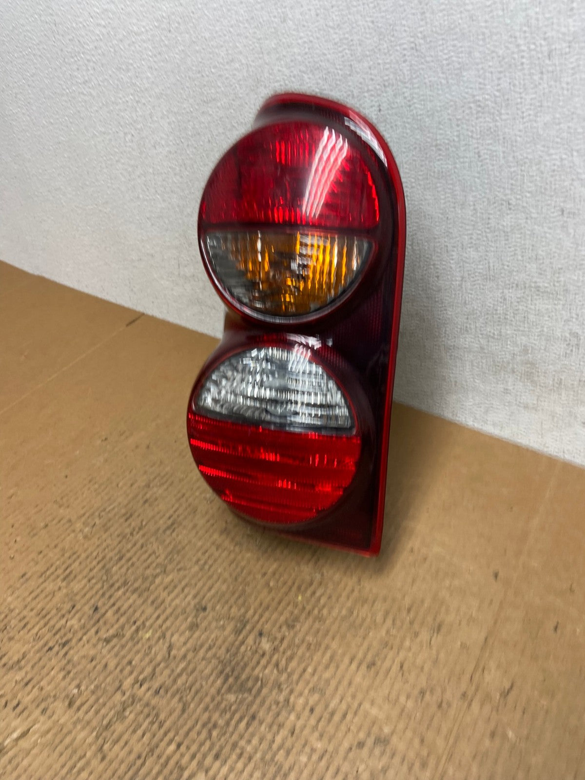 2005 2006 2007 Jeep Liberty Left Driver Lh Side Tail Light TYC AE1534 LK1