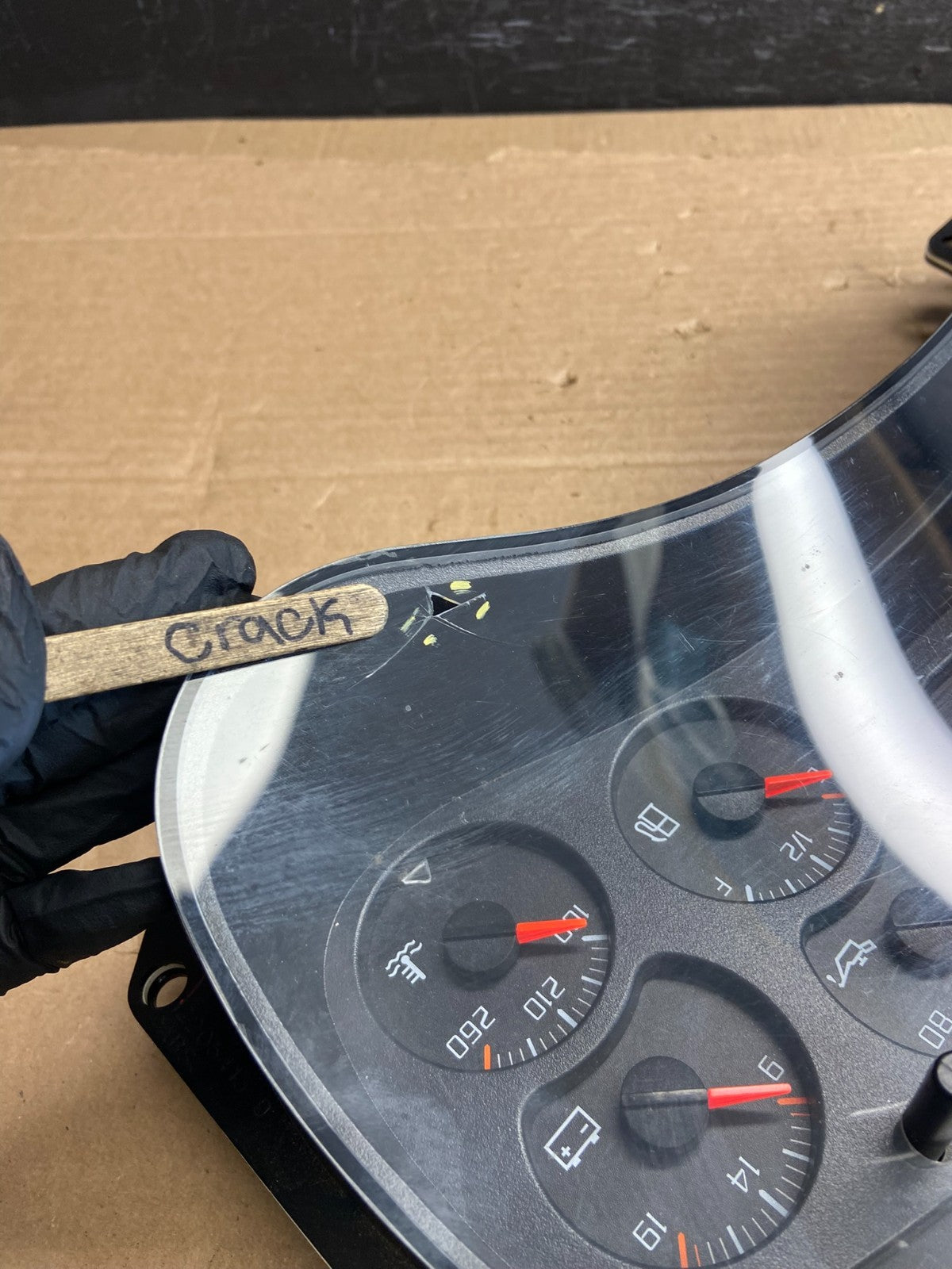 2003 to 2006 Chevrolet Silverado Speedometer Instrument Cluster AF25423