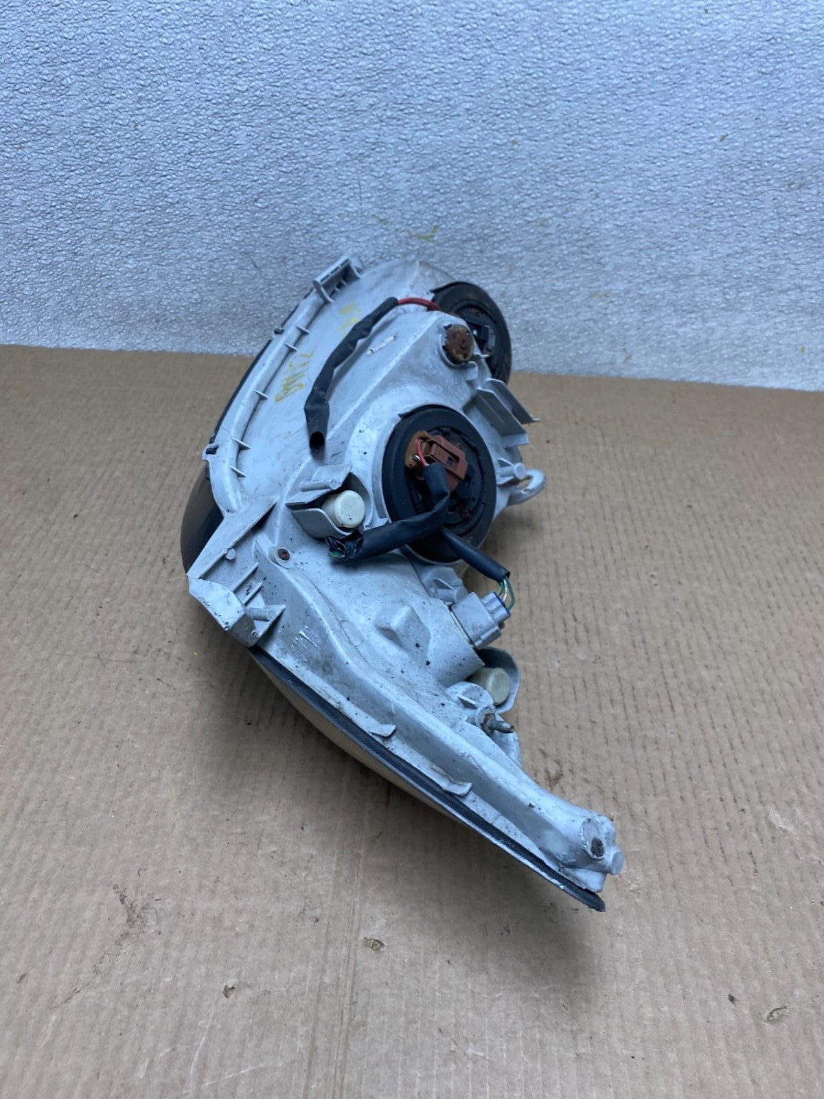 2002 to 2004 Toyota Camry Halogen Headlight Right Passenger Rh W3836 DW10