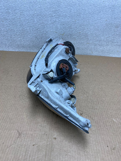 2002 to 2004 Toyota Camry Halogen Headlight Right Passenger Rh W3836 DW10