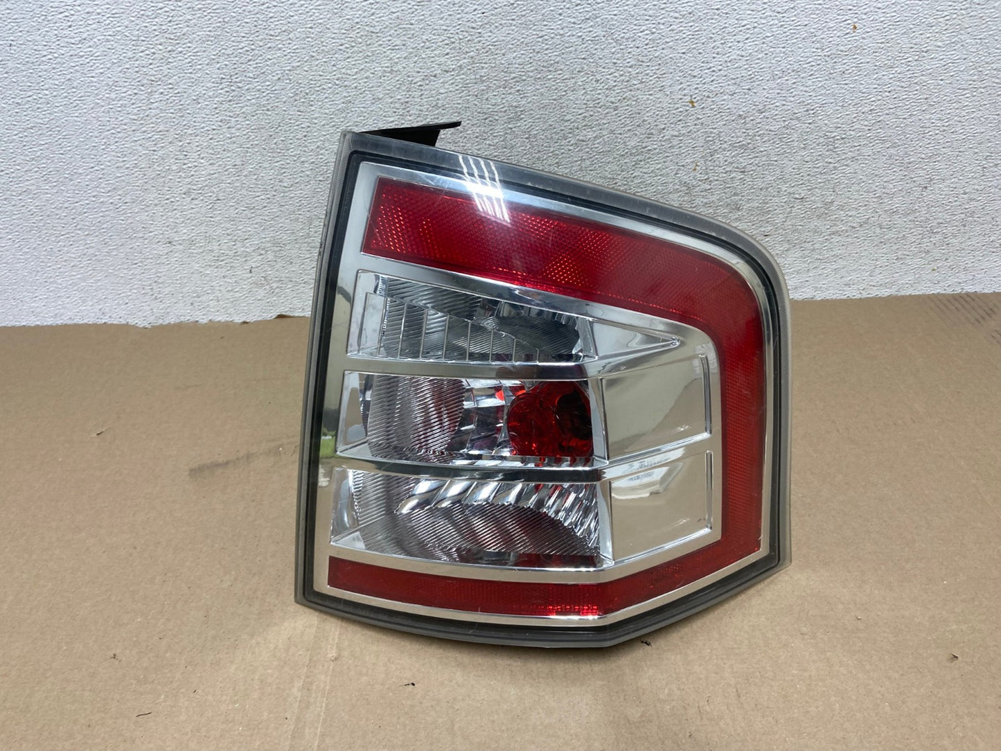 2007 to 2010 Ford Edge Tail light Right Passenger Rh Side AG6809 LK0