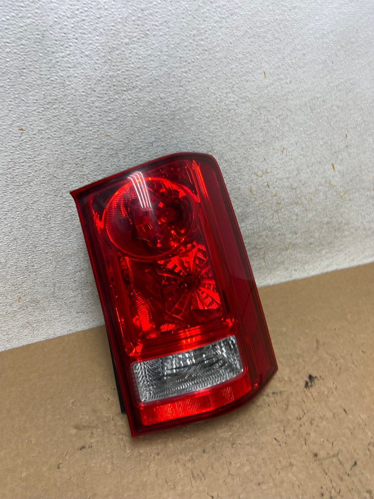 2009 to 2015 Honda Pilot Right Passenger Rh Side Tail light AI3659 LK2