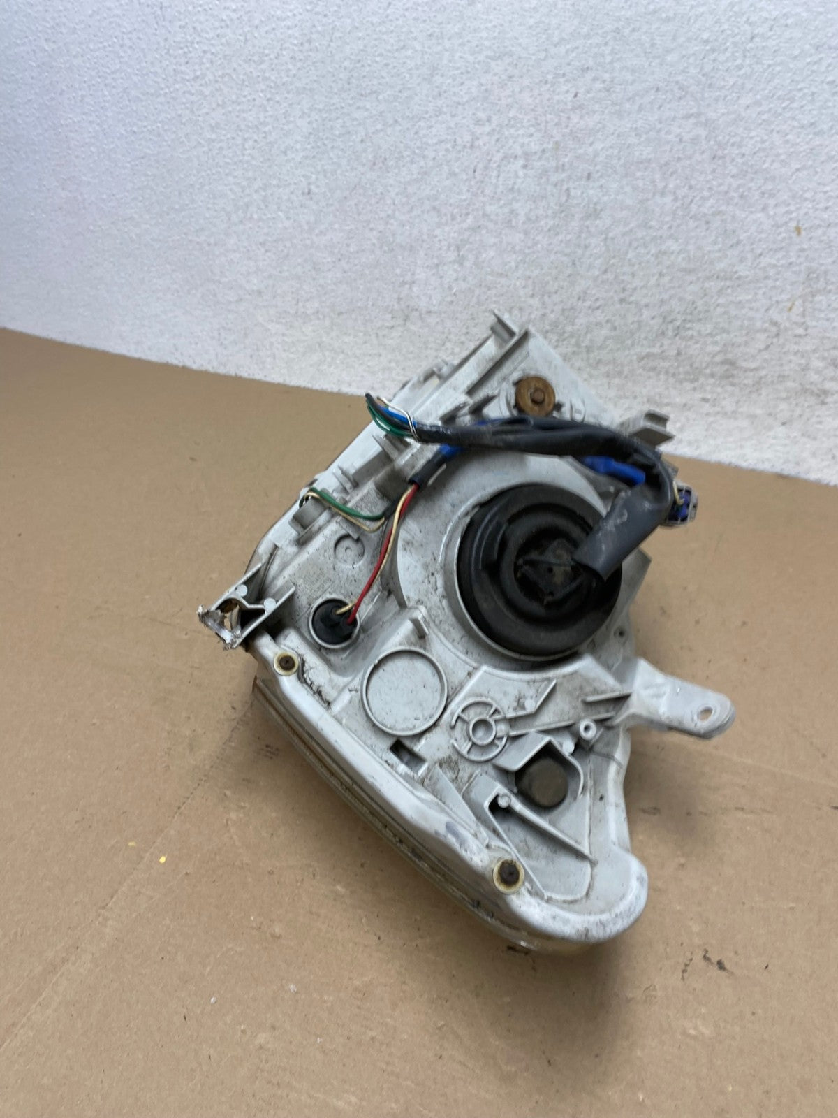 2007 2008 2009 Toyota Yaris Right Passenger RH Halogen Headlight AF4486 LK9