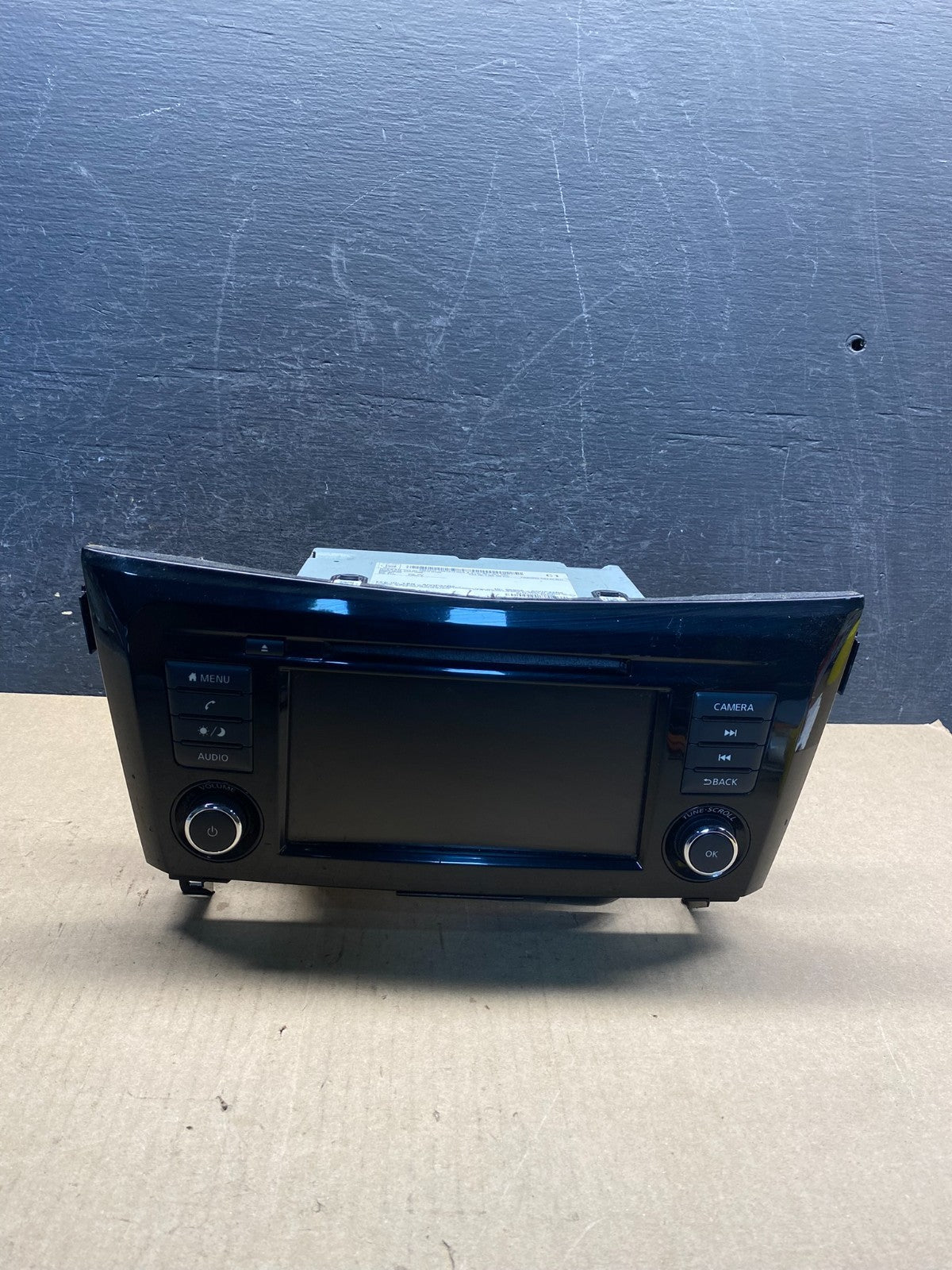 2017 to 2019 Nissan Rogue AM FM XM Radio CD Player Screen Receiver AG5983 DG0