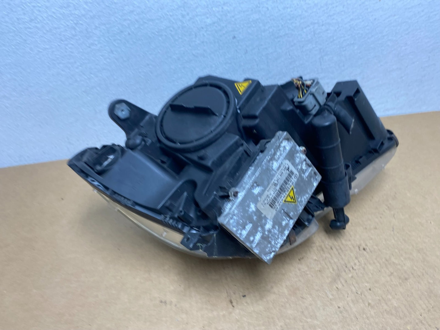 2008-2011 Mercedes C-Class C350 C300 Left Driver Xenon Headlight AC1790 DW6