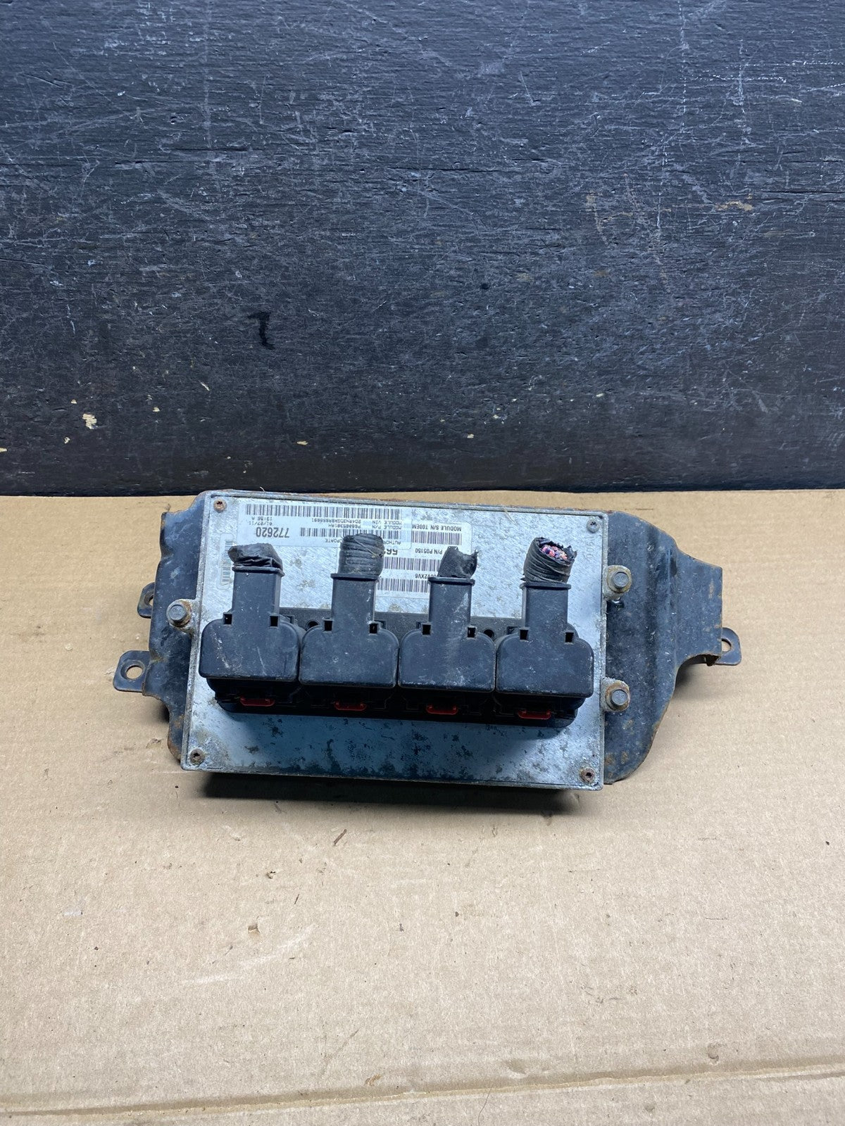 2011 Dodge Grand Caravan Town & Country ECU Engine Computer ai7510 DG0